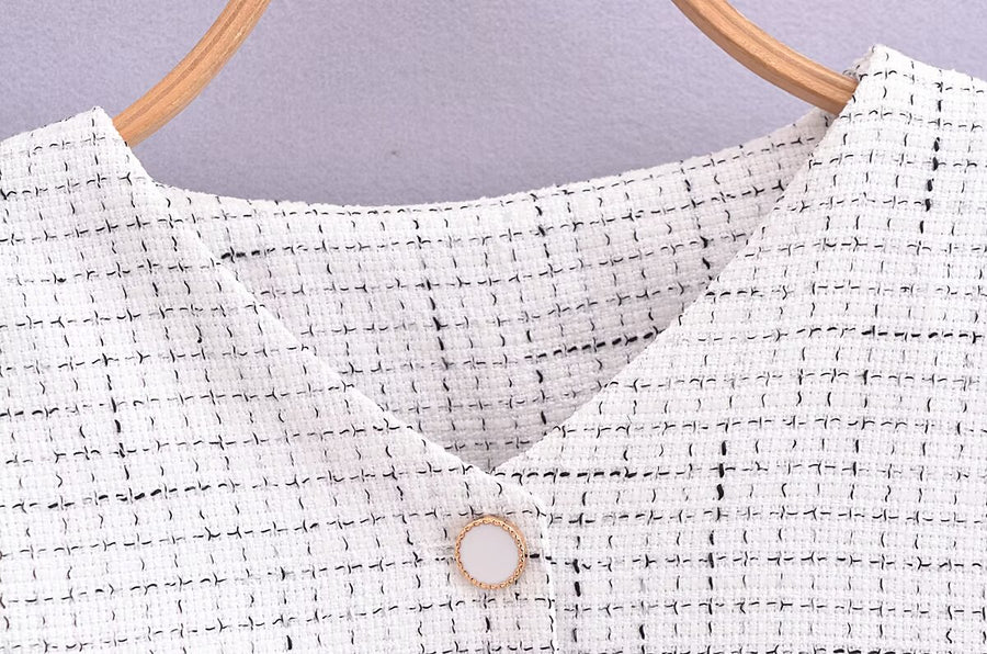 Éléonore Slim Fit Tweed + Button Top